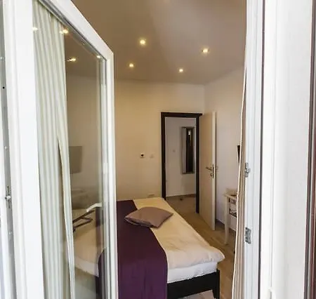 Argola Apartments * トロギール